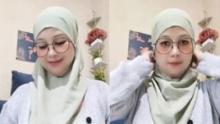 Tante MiuMiu STW Berhijab Remas Payudara